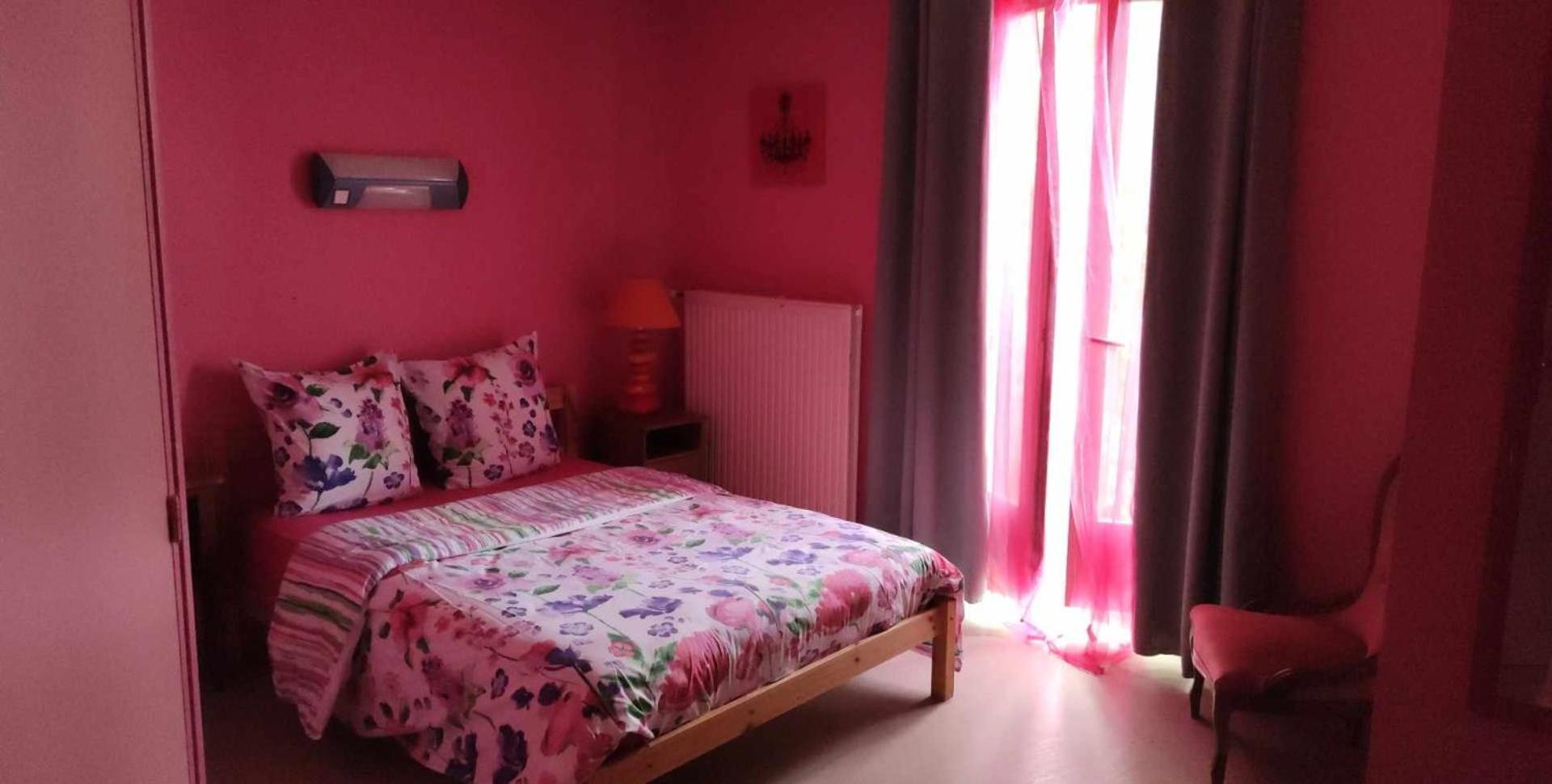 Aux Cieux Apartment Benevent-l'Abbaye Bagian luar foto
