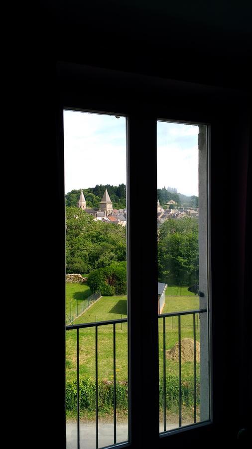 Aux Cieux Apartment Benevent-l'Abbaye Bagian luar foto